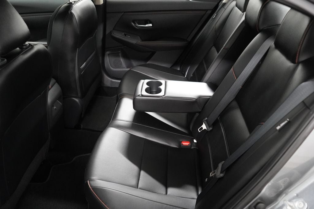 Used 2023 Nissan Sentra SR w/ SR Premium Package FWD image 21