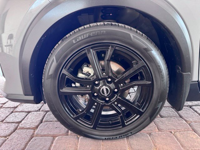 Used 2023 Nissan Kicks SV w/ Exterior Package FWD image 23