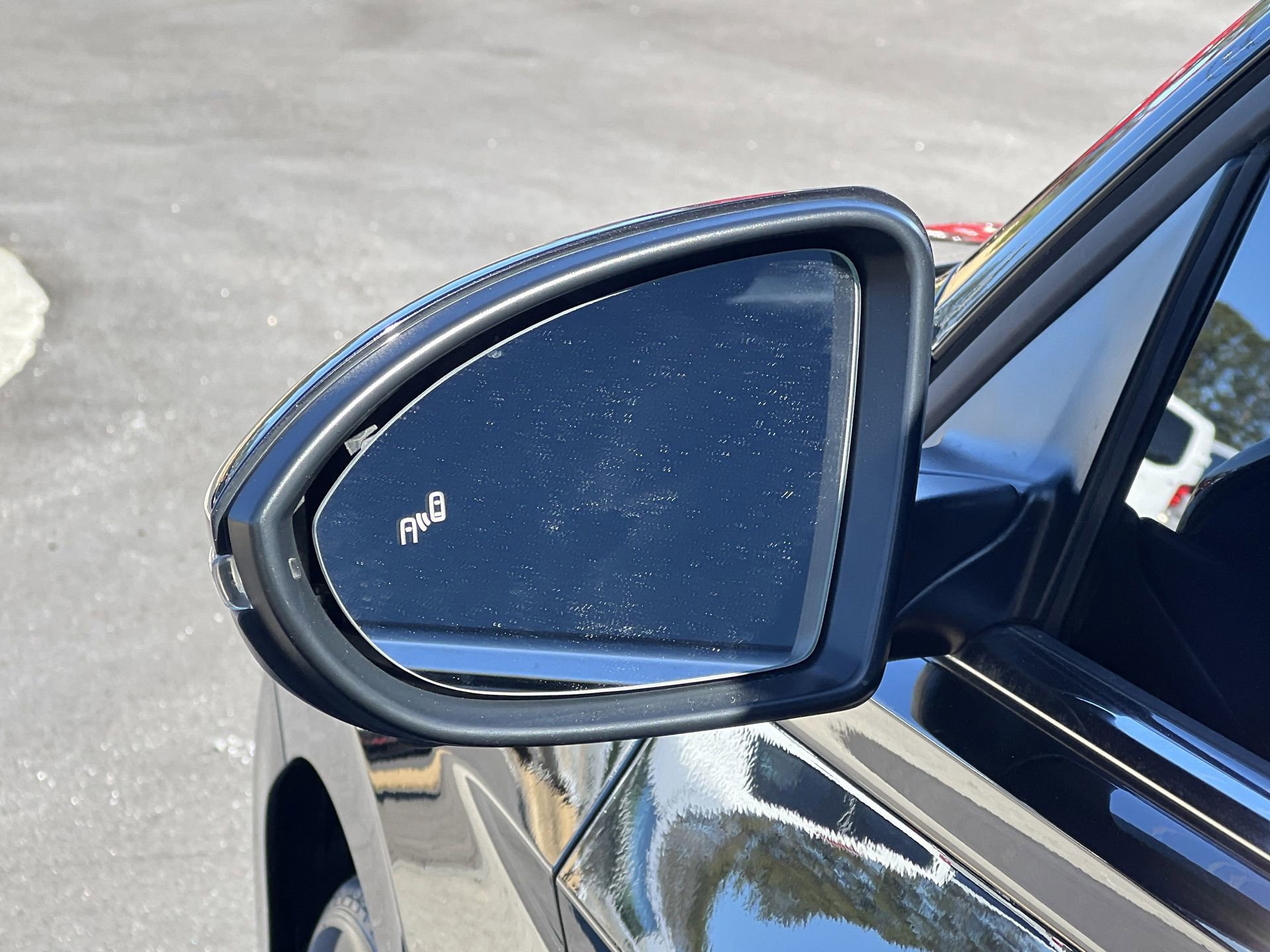 Used 2025 Volkswagen Jetta SEL image 29