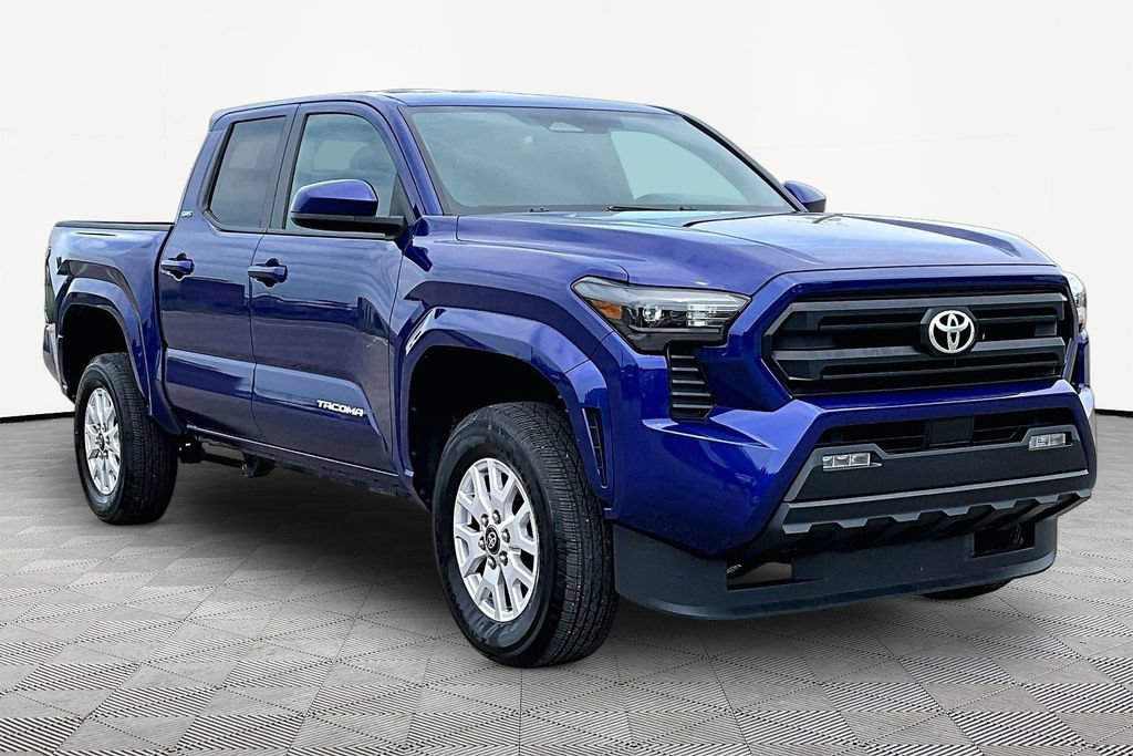 Used 2025 Toyota Tacoma SR5 AWD/4WD image 12