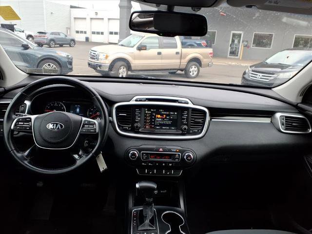 Used 2019 Kia Sorento LX w/ LX Convenience Package image 15