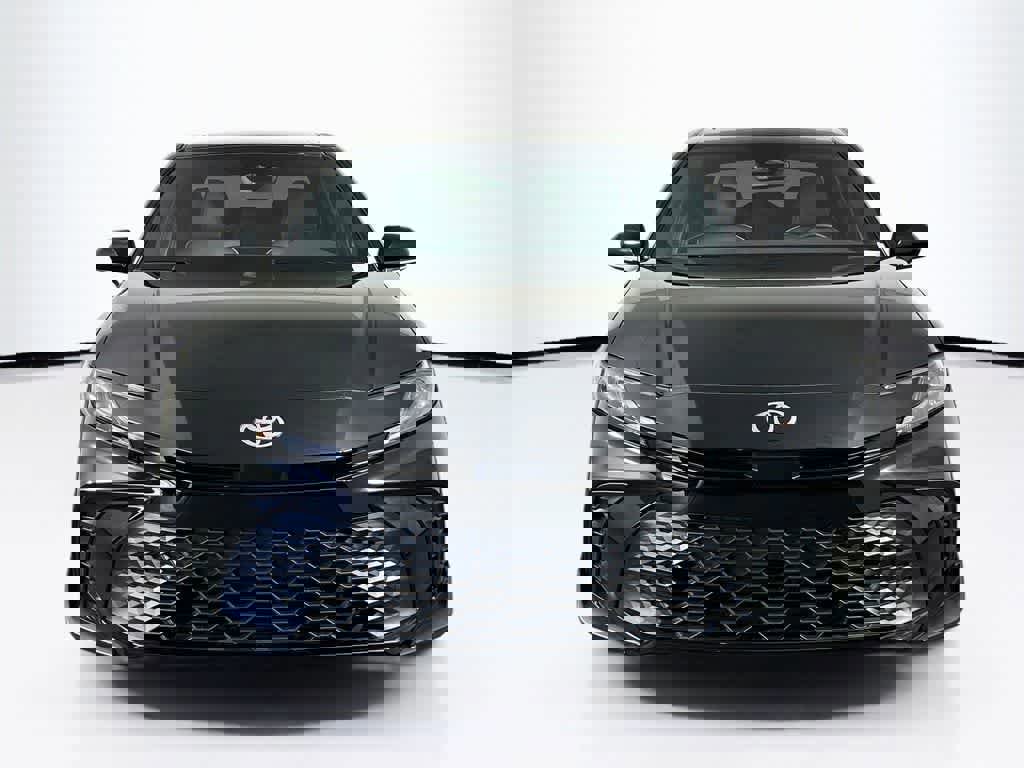 Used 2025 Toyota Camry SE w/ Multimedia Upgrade Package FWD image 8