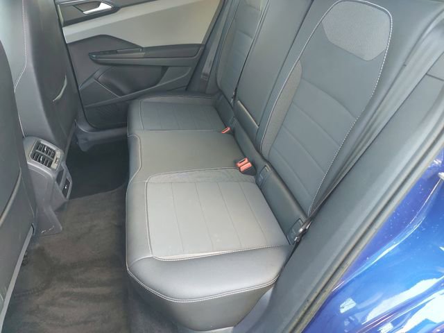Used 2022 Volkswagen Taos SE AWD/4WD image 14
