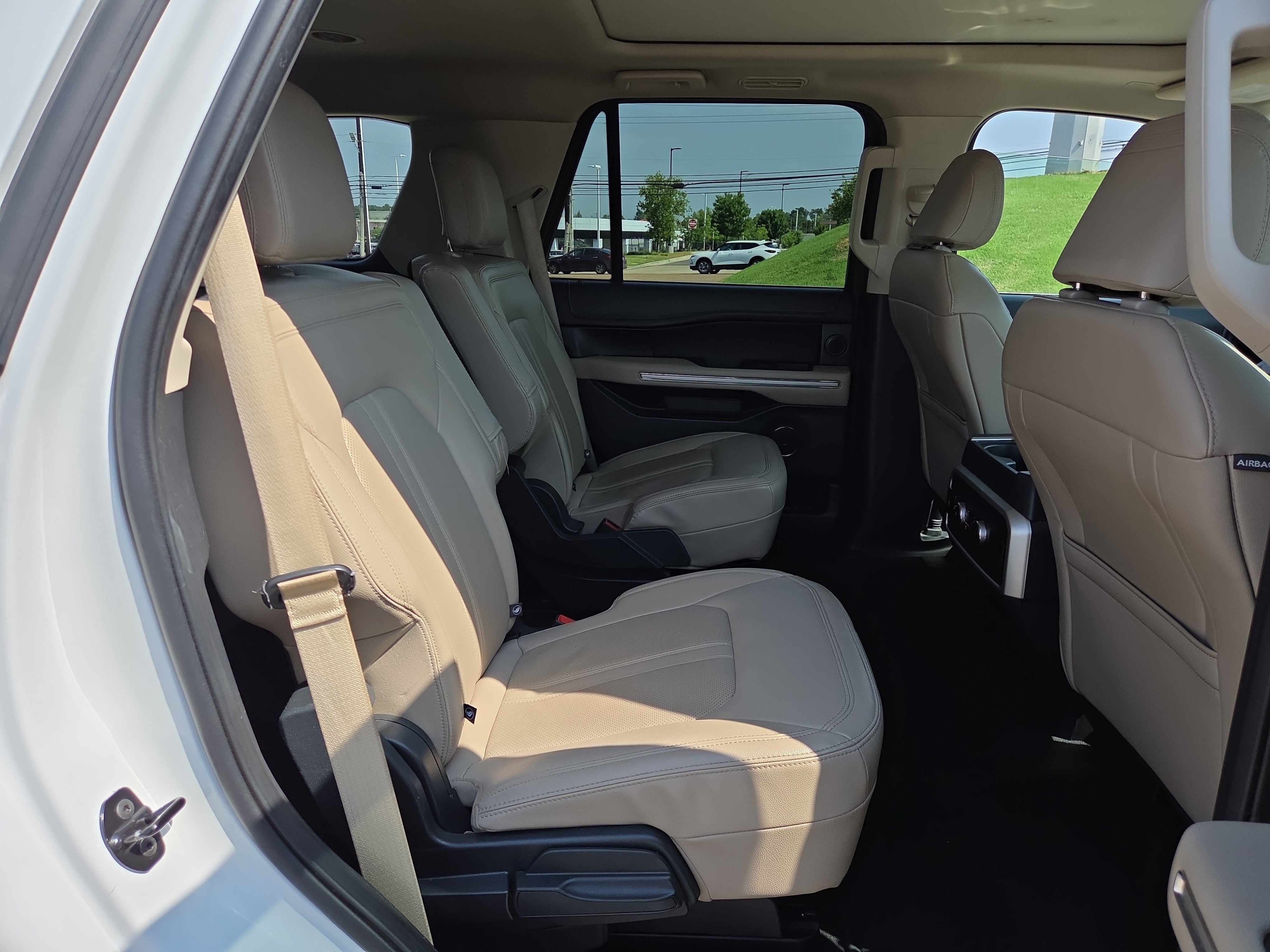 Certified 2024 Ford Expedition Limited RWD image 16