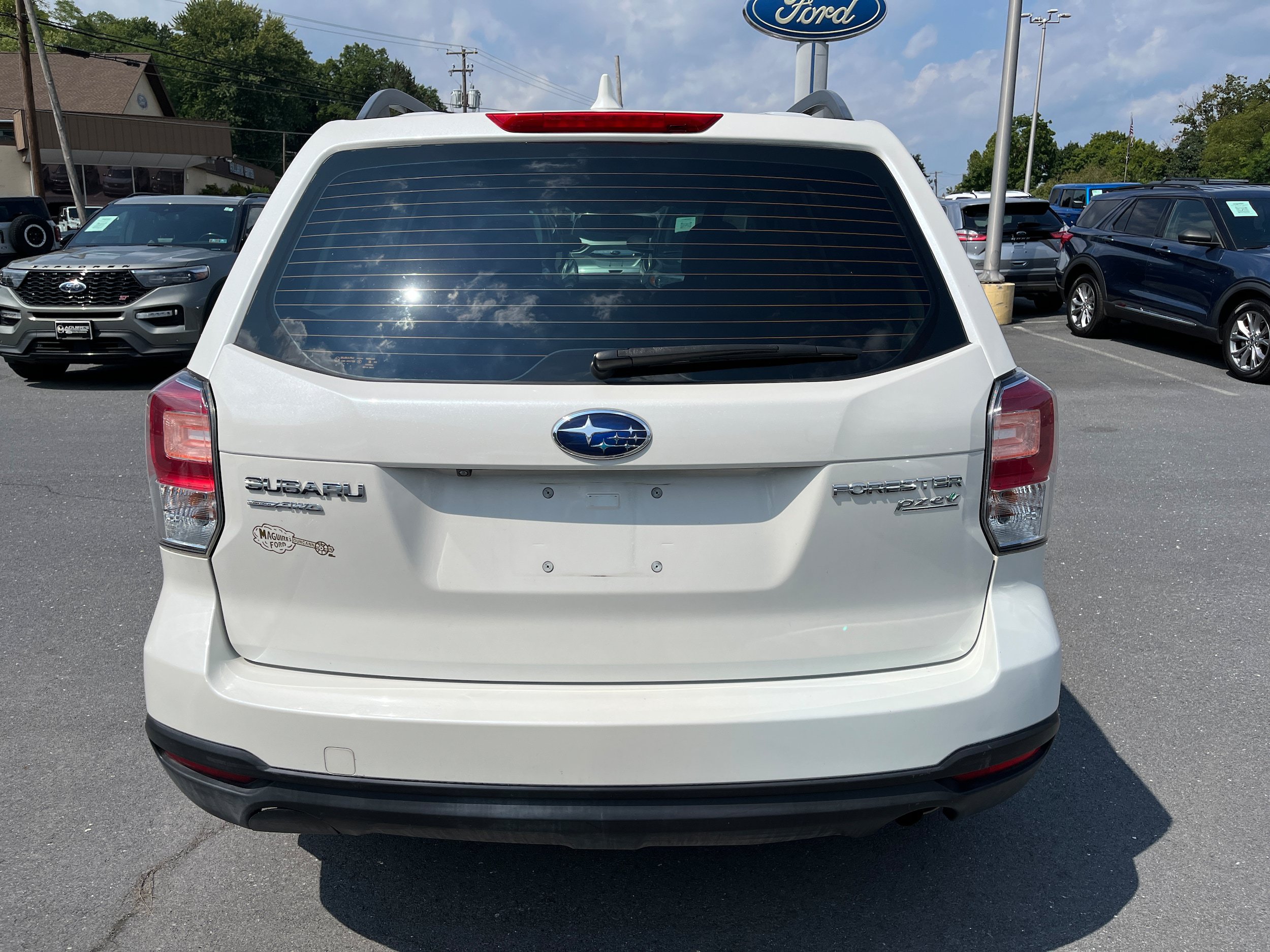 Used 2017 Subaru Forester 2.5i w/ Alloy Wheel Package AWD/4WD image 9