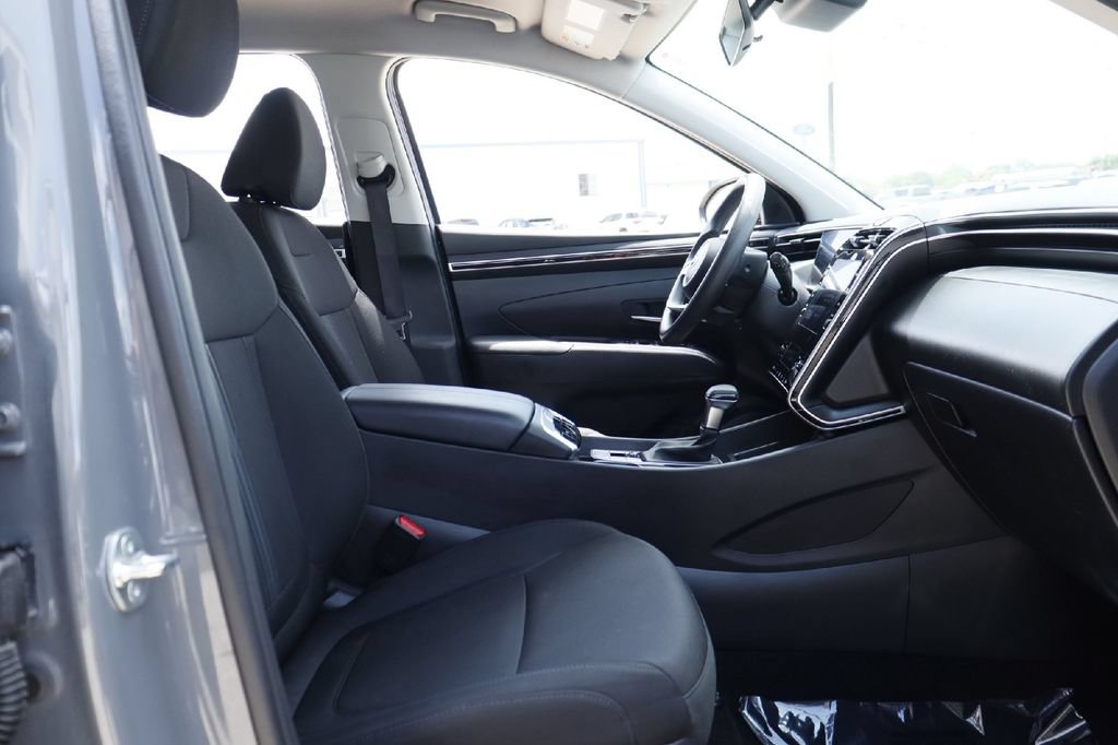 Used 2024 Hyundai Tucson SEL FWD image 16