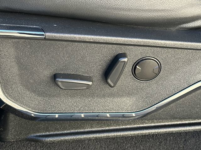 Certified 2024 Ford F250 Lariat w/ Lariat Ultimate Package image 37