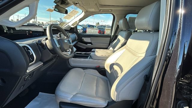 Certified 2025 Ford Expedition Active image 19