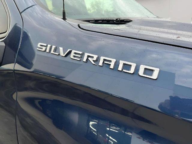 Used 2023 Chevrolet Silverado 1500 LT AWD/4WD image 37