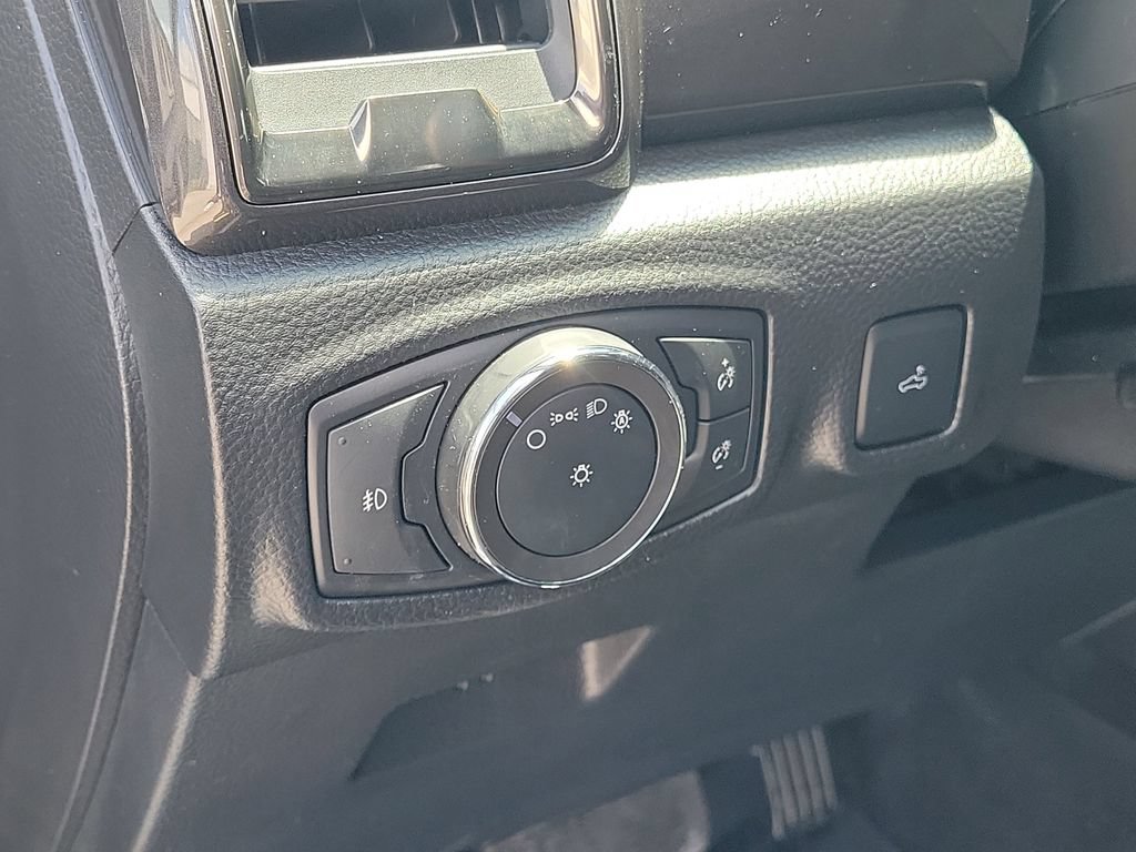 Certified 2022 Ford Ranger Lariat w/ Equipment Group 501A High RWD image 24
