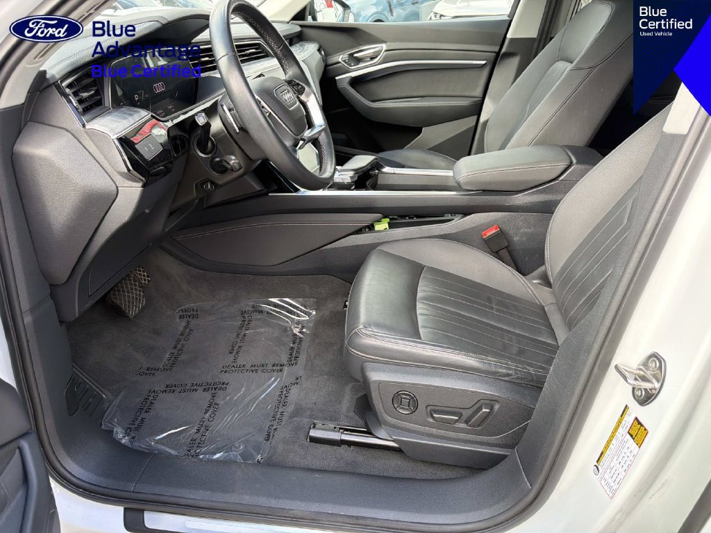 Used 2024 Audi Q8 e-tron Premium AWD/4WD image 18
