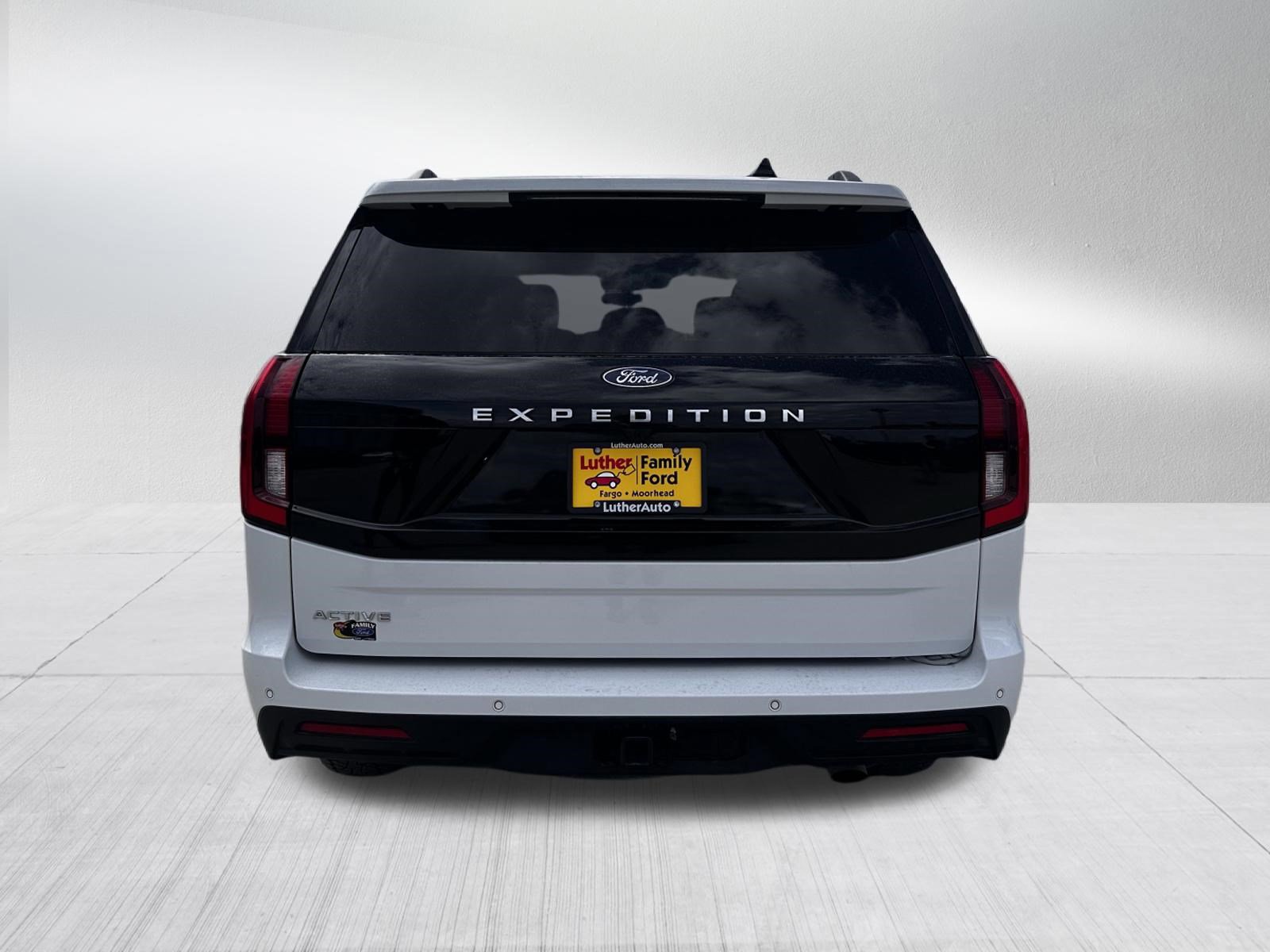 Certified 2025 Ford Expedition Active AWD/4WD image 4