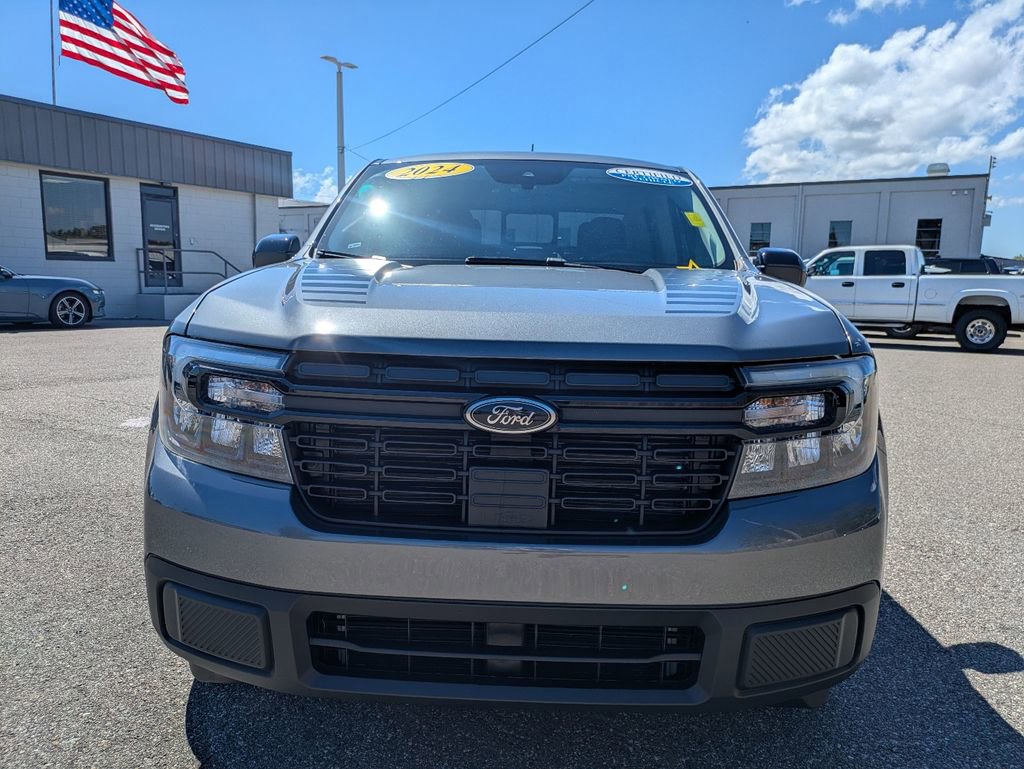 Certified 2024 Ford Maverick Lariat w/ Black Appearance Package image 9