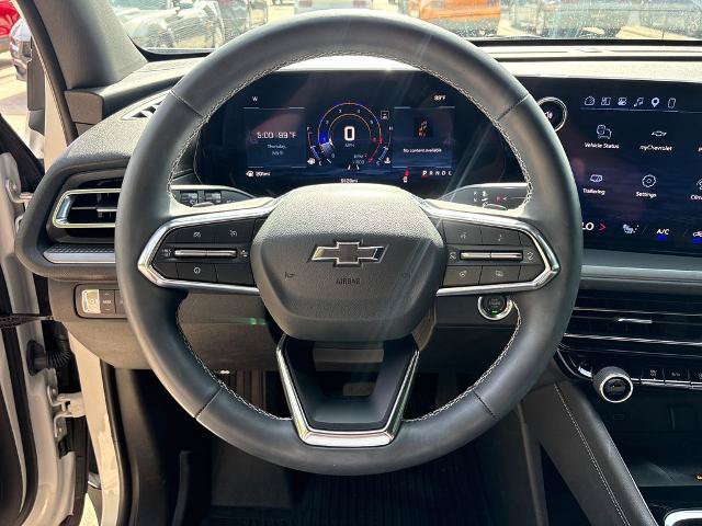 Used 2026 Chevrolet Traverse LT w/ Midnight/Sport Edition FWD image 17