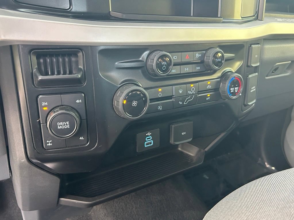 Certified 2025 Ford F250 XL w/ STX Appearance Package AWD/4WD image 37