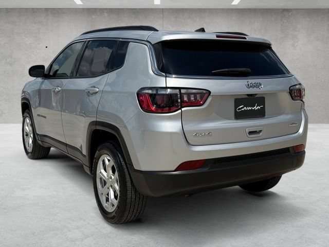 Used 2024 Jeep Compass Latitude AWD/4WD image 15