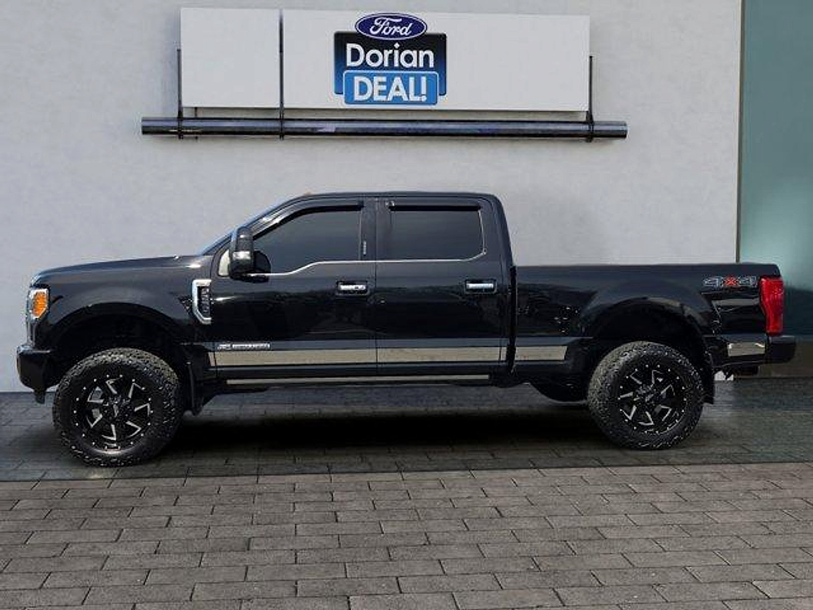 Certified 2019 Ford F250 Limited AWD/4WD image 6