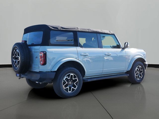 Certified 2022 Ford Bronco Outer Banks AWD/4WD image 3