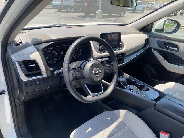 Used 2023 Nissan Rogue SV FWD image 12
