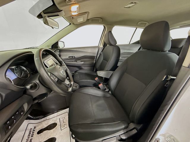 Used 2023 Nissan Kicks S image 19