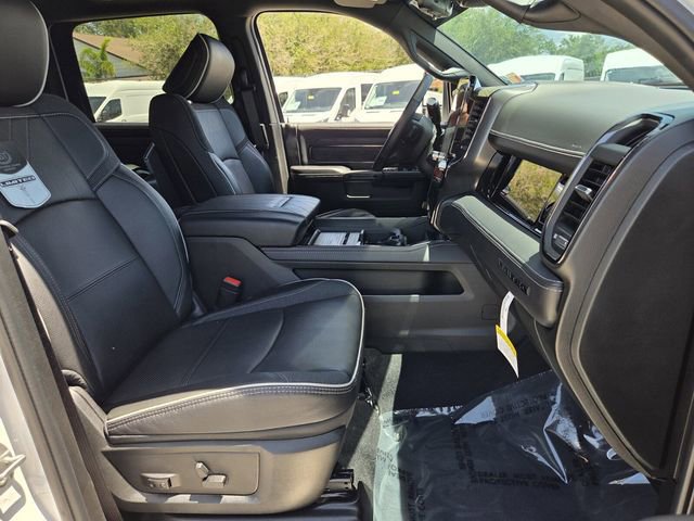 Used 2025 RAM 3500 Limited AWD/4WD image 19