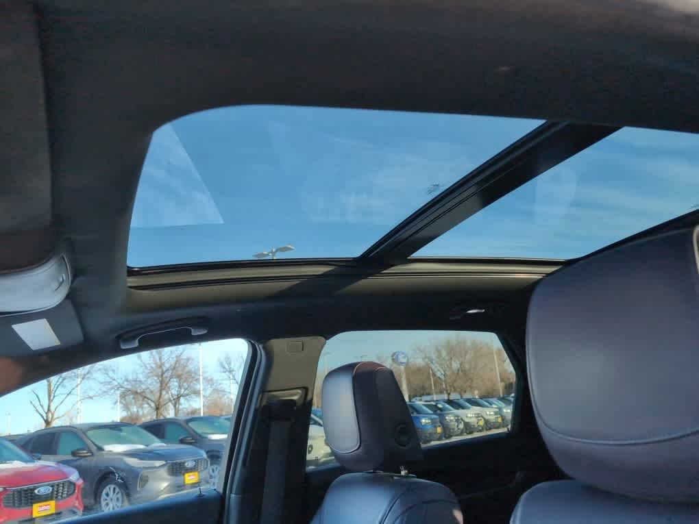 Used 2017 Cadillac XT5 Premium Luxury image 9