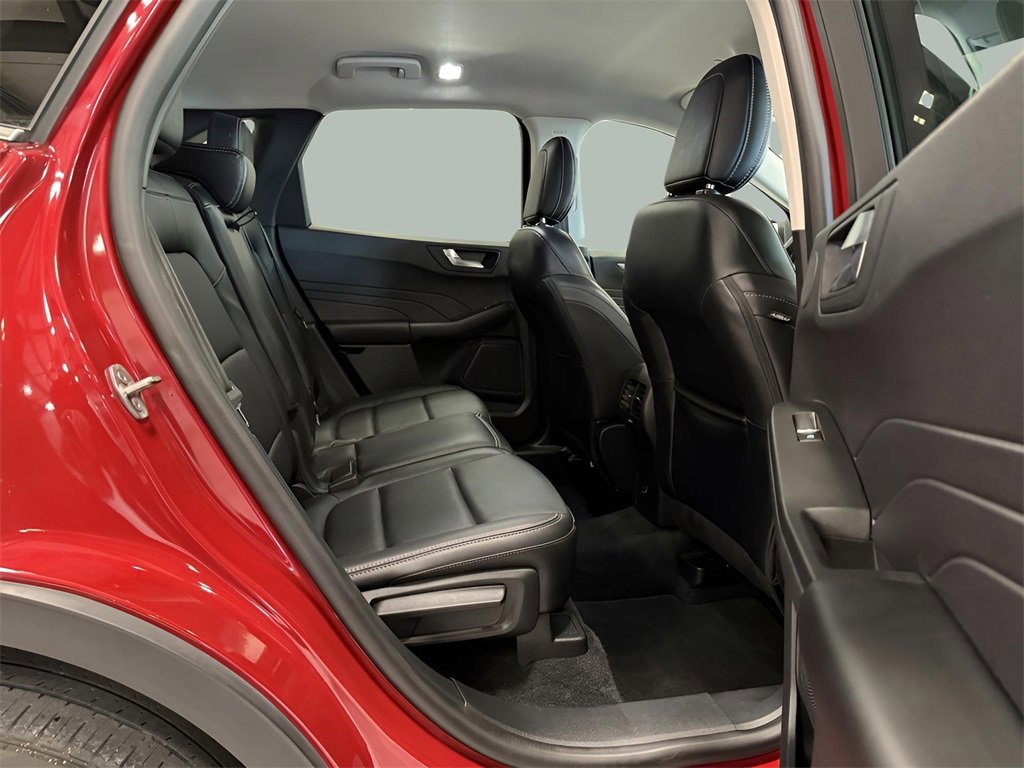 Certified 2021 Ford Escape Titanium image 23