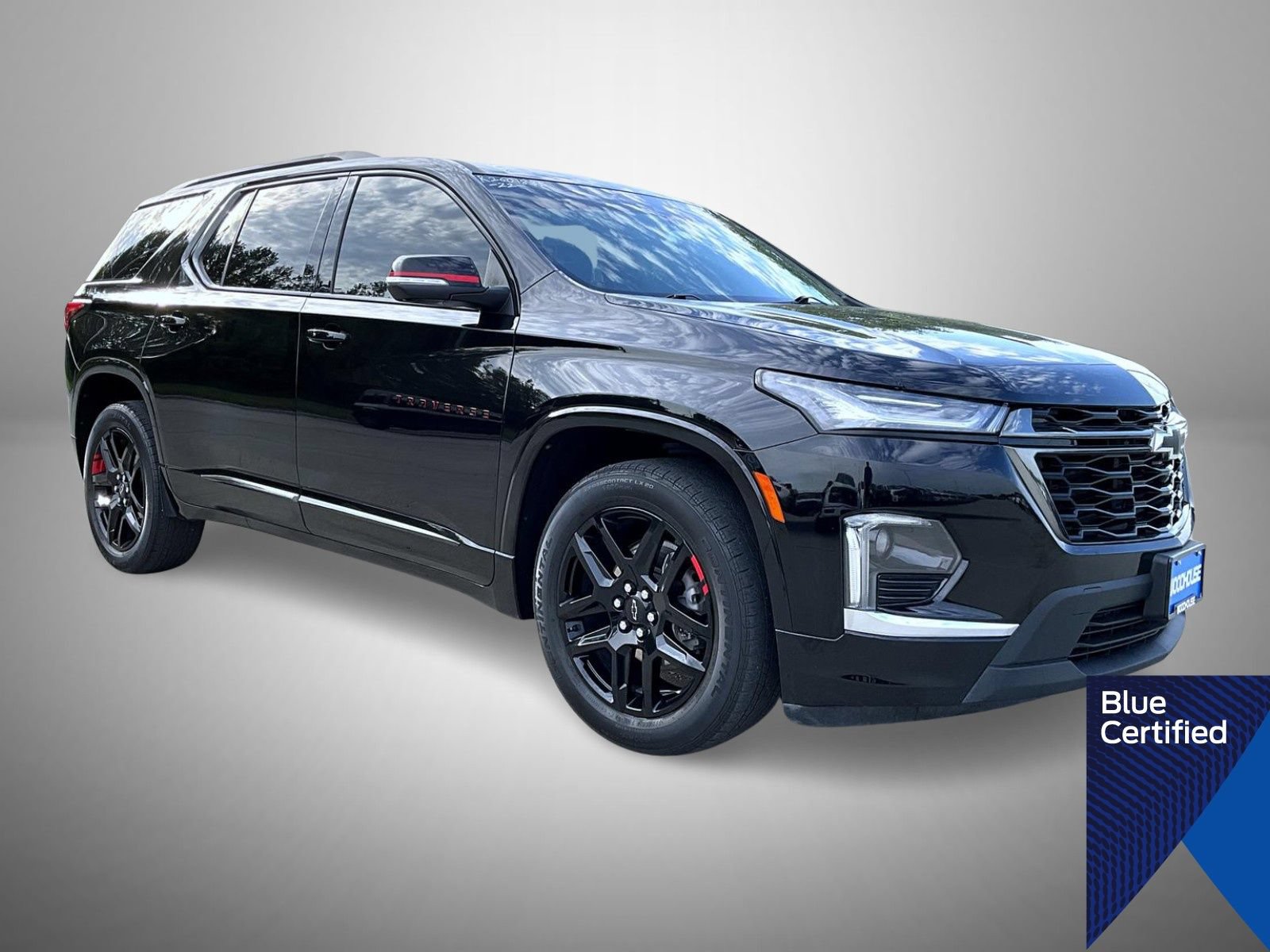 Used 2022 Chevrolet Traverse Premier w/ Redline Edition AWD/4WD image 3