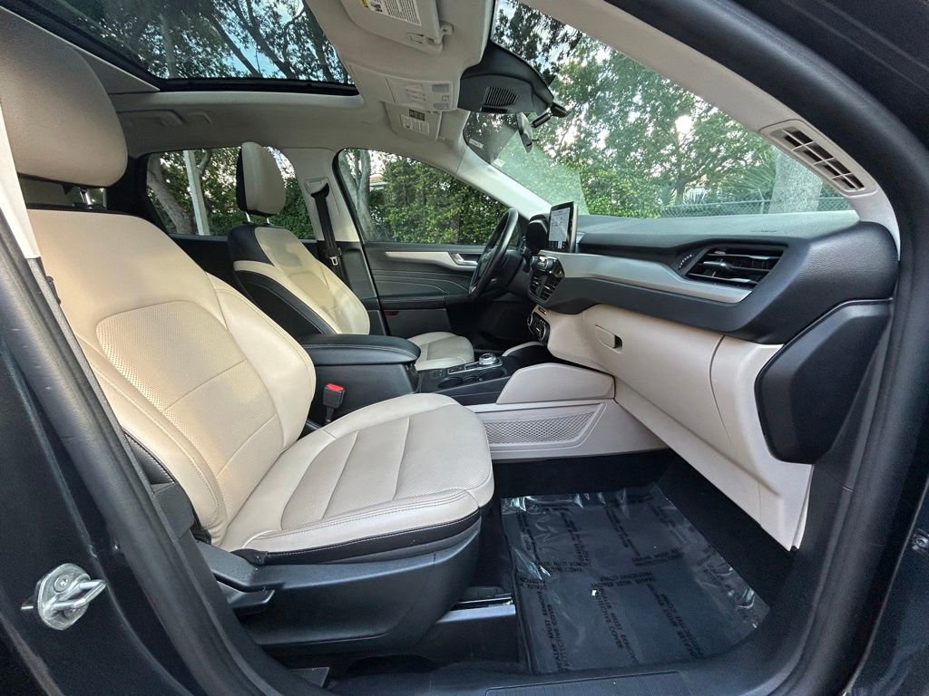 Certified 2022 Ford Escape SEL FWD image 26