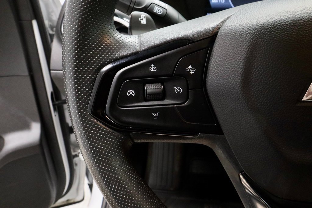 Used 2022 Chevrolet Bolt EUV LT w/ Driver Confidence Package image 27