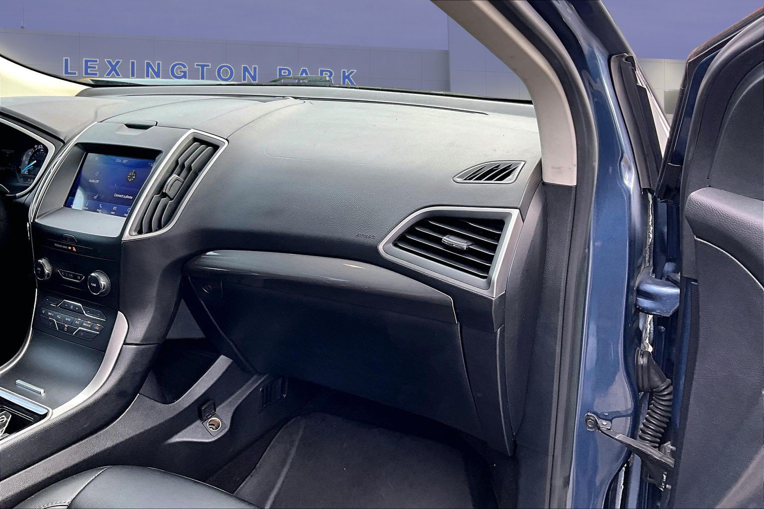 Certified 2019 Ford Edge SEL w/ Equipment Group 201A AWD/4WD image 26