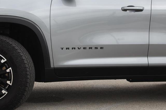 Used 2025 Chevrolet Traverse Z71 AWD/4WD image 4