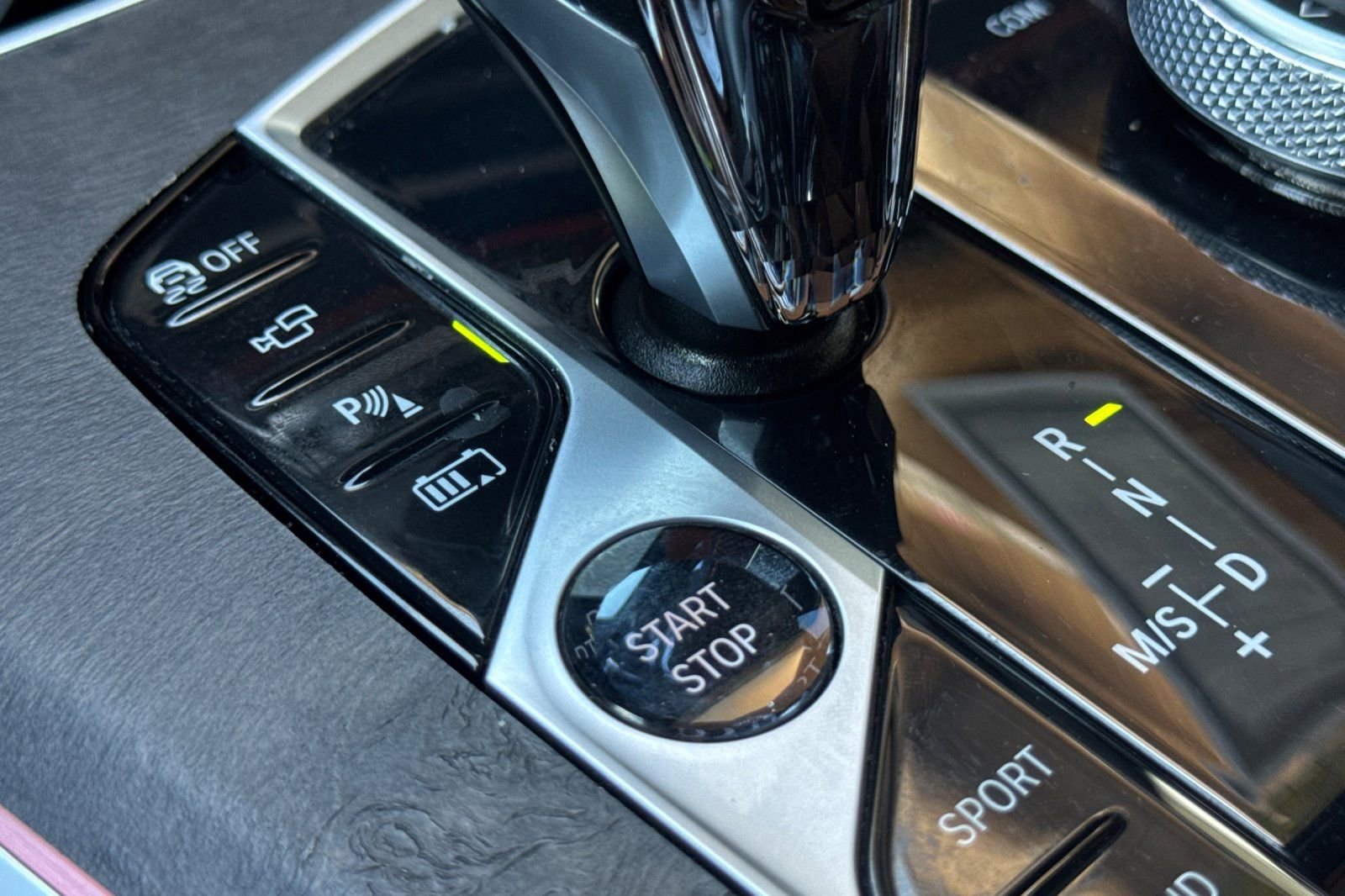 Used 2023 BMW X5 xDrive45e w/ Executive Package image 22