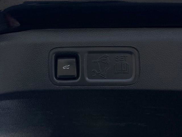 Certified 2023 Ford Expedition Limited AWD/4WD image 9