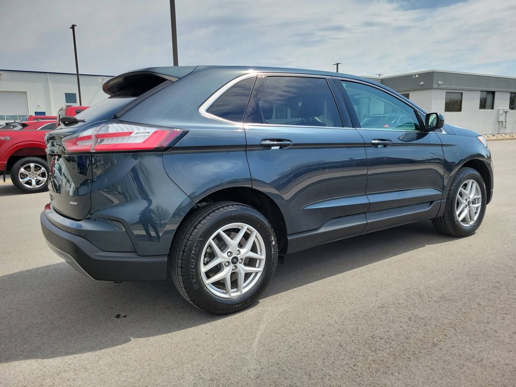 Certified 2023 Ford Edge SEL AWD/4WD image 4