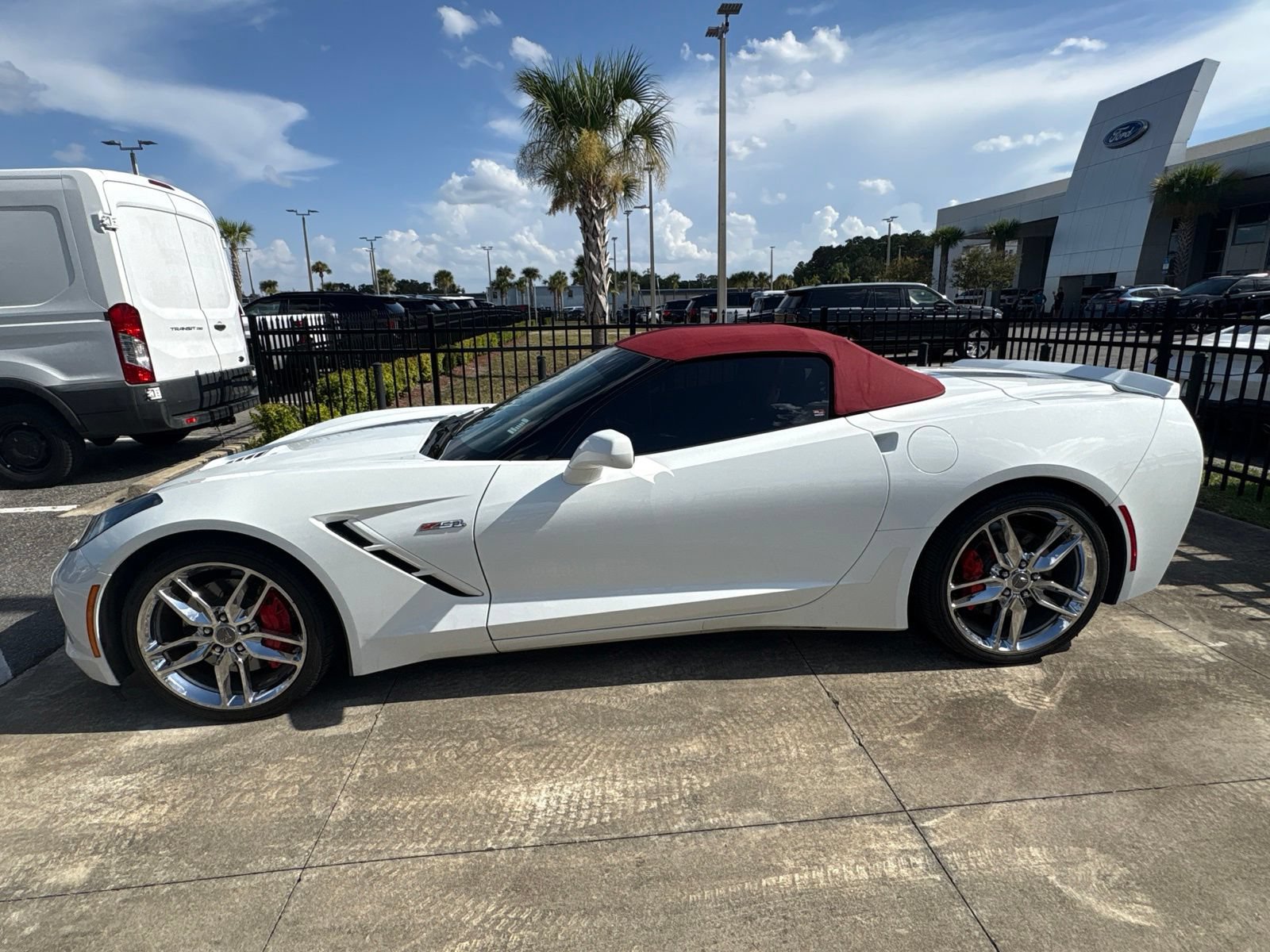 Used 2019 Chevrolet Corvette Stingray Convertible RWD image 3