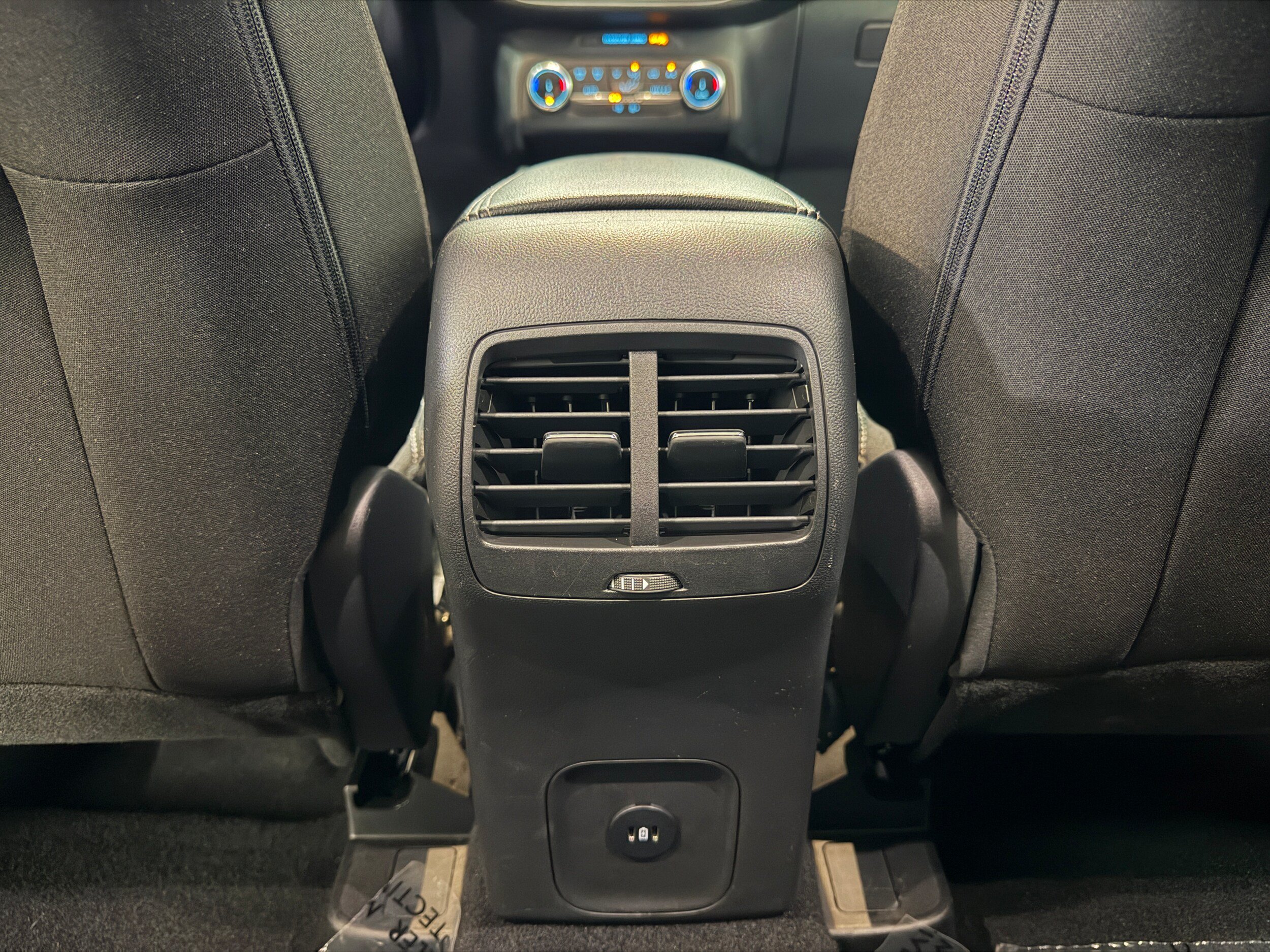 Certified 2025 Ford Escape Active AWD/4WD image 12