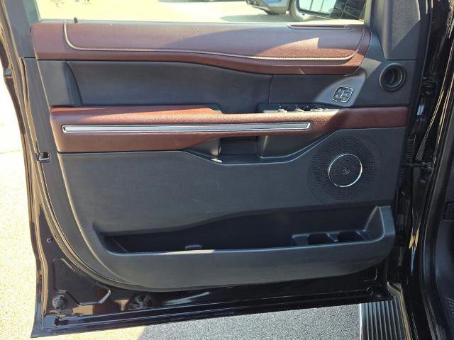 Certified 2023 Ford Expedition Limited image 23