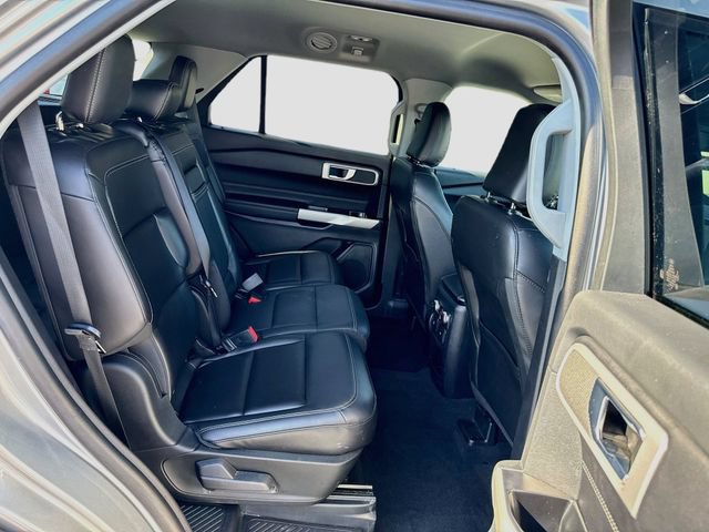 Certified 2021 Ford Explorer XLT w/ Equipment Group 202A AWD/4WD image 35