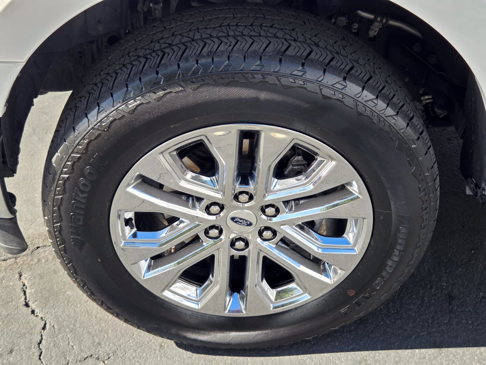 Certified 2024 Ford F150 Lariat w/ FX4 Off-Road Package AWD/4WD image 9