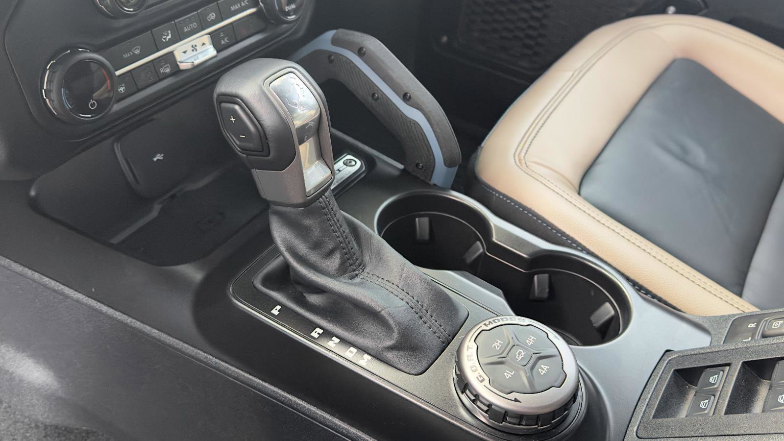 Certified 2023 Ford Bronco Wildtrak image 18