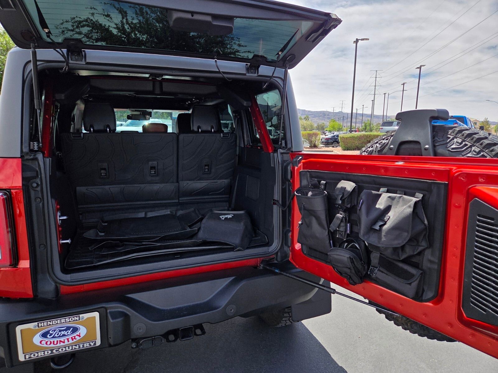 Certified 2023 Ford Bronco Outer Banks w/ Sasquatch Package AWD/4WD image 13