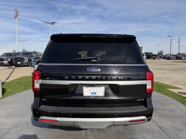 Certified 2024 Ford Expedition Max XLT image 5