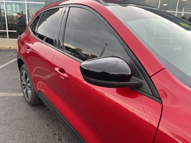 Certified 2022 Ford Escape SE w/ SE Sport Appearance Package image 10