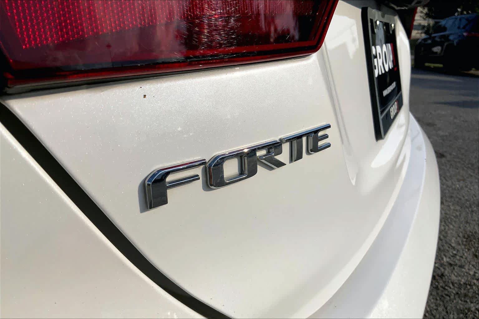 Used 2021 Kia Forte GT-Line FWD image 31