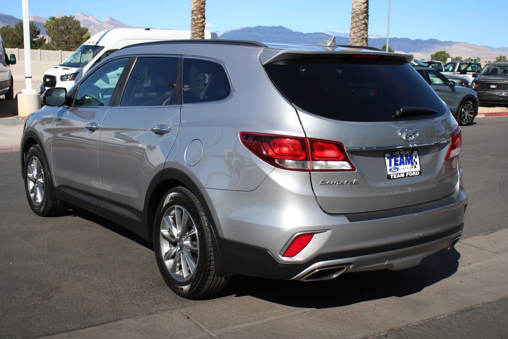 Used 2018 Hyundai Santa Fe SE image 5