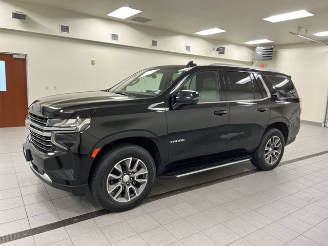 Used 2021 Chevrolet Tahoe LT w/ LT Signature Package AWD/4WD image 4