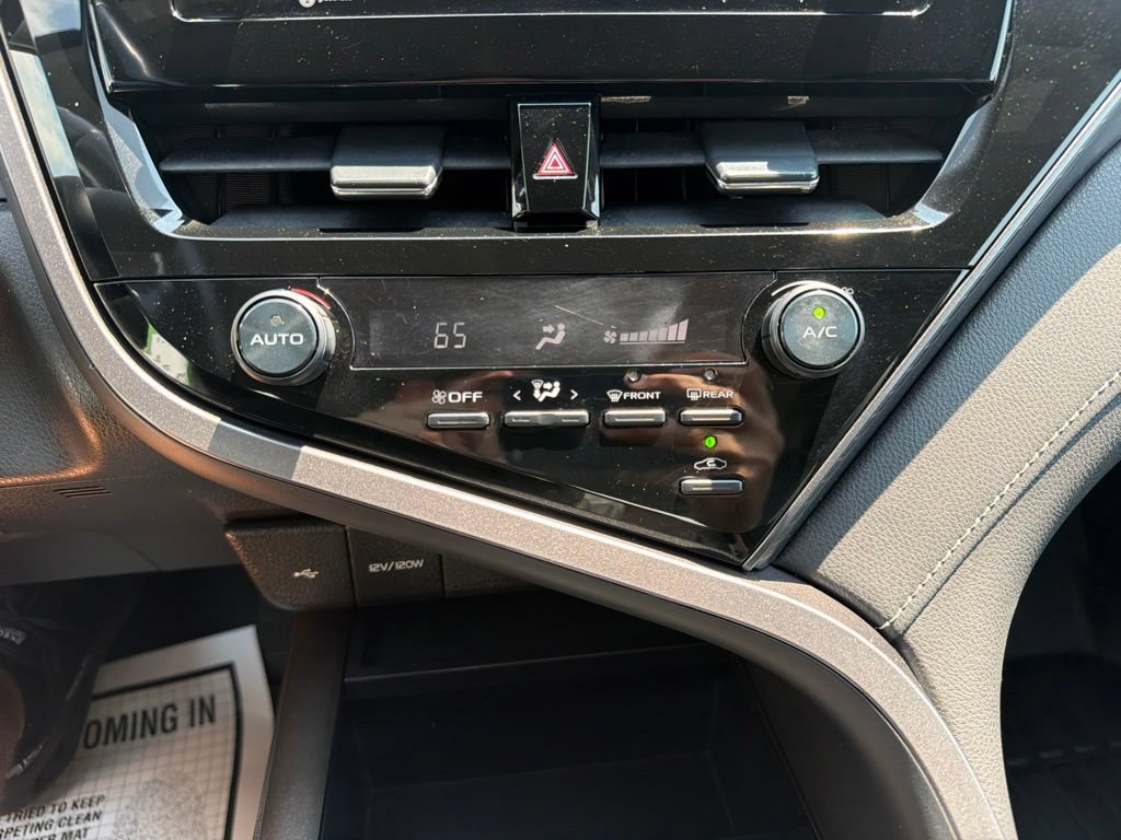 Used 2021 Toyota Camry SE FWD image 33