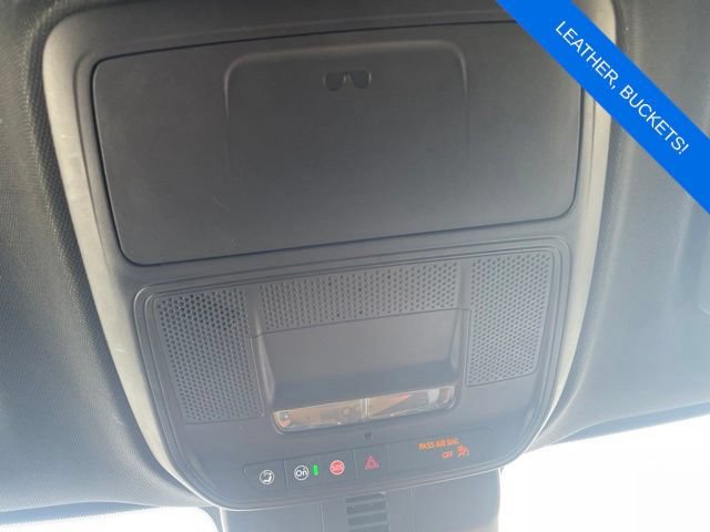 Used 2025 Chevrolet Traverse LT AWD/4WD image 16