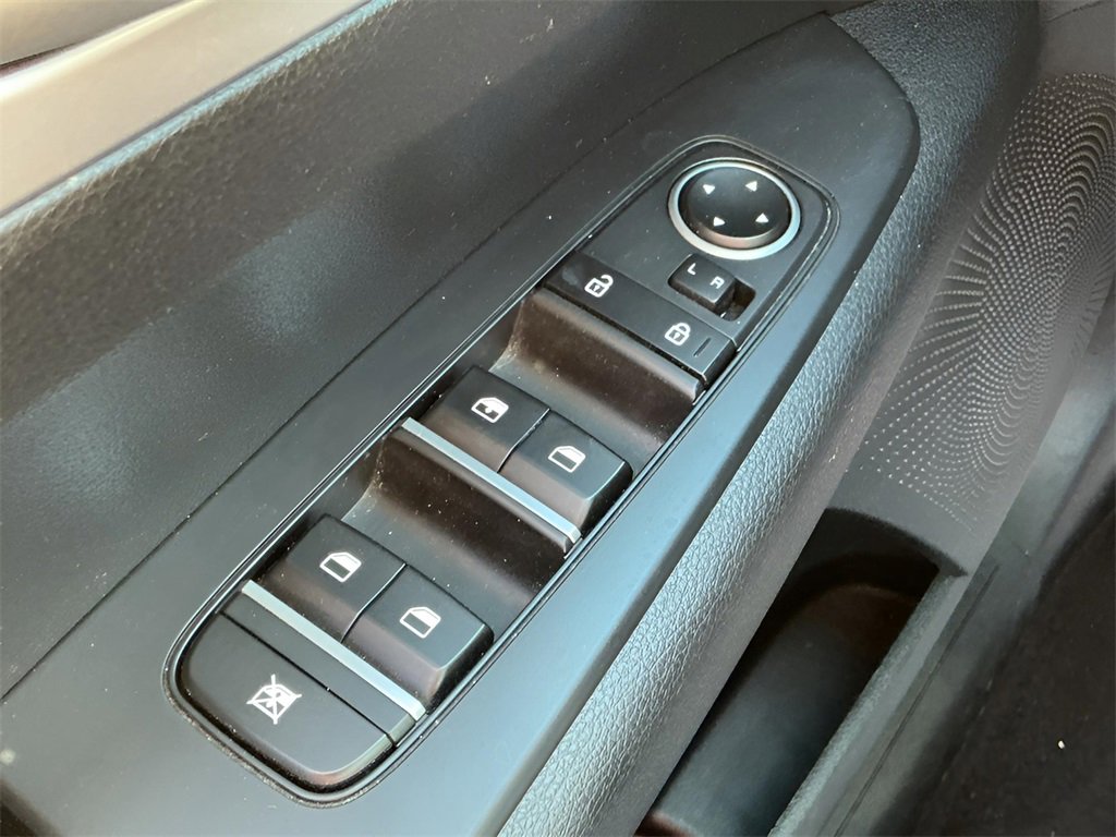 Used 2024 Kia Forte LXS image 38
